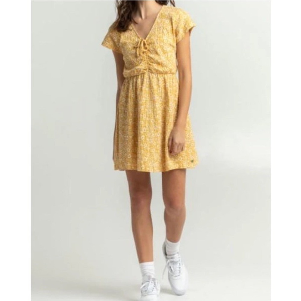Roxy Women's Yellow Floral Simple Thoughts Short Sleeve Dress Size Small